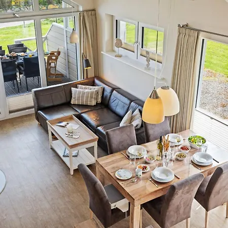 Ferienhaus Luxuswellnesshaus Strandburg