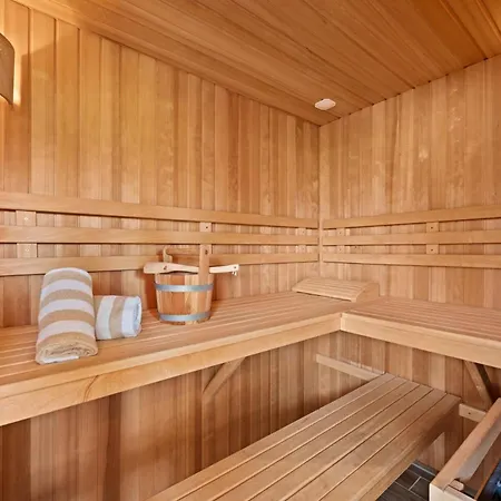 Luxuswellnesshaus Strandburg *